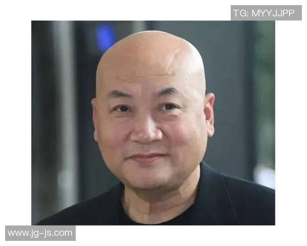 北京羽毛球队的蜕变之路：从传统强队到现代化竞技先锋的全景回顾