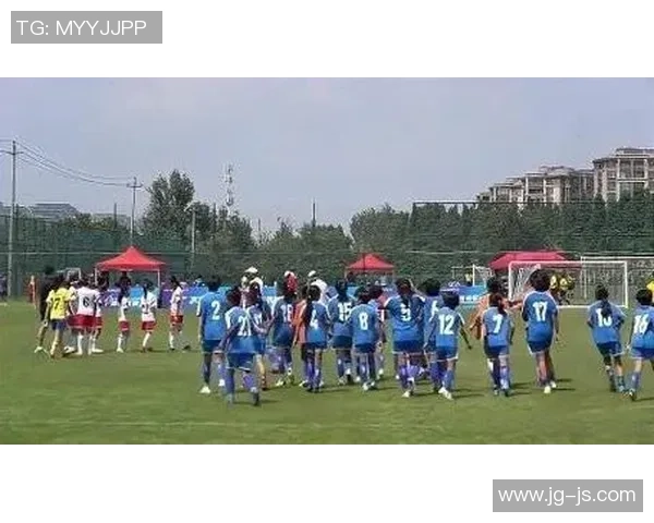 足球明星名字汇聚一堂的精彩图片展示与回顾