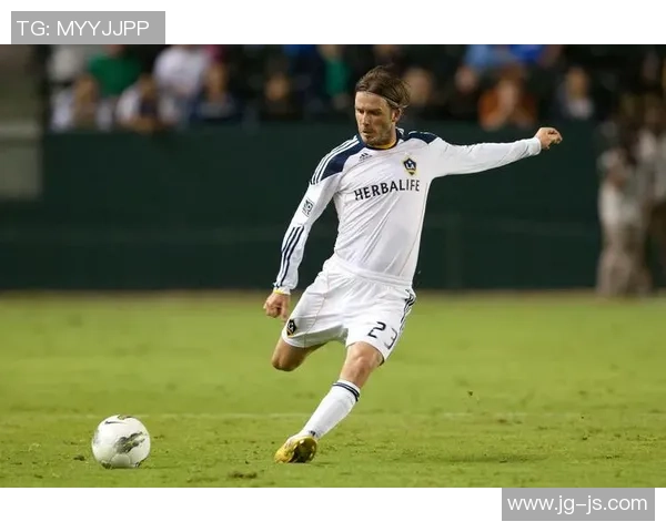 足球明星与其名字的精彩瞬间图片展示让你一览无余的足球魅力与风采